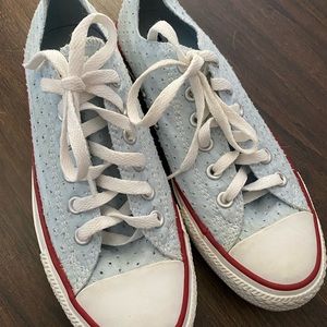 Blue pattern converse